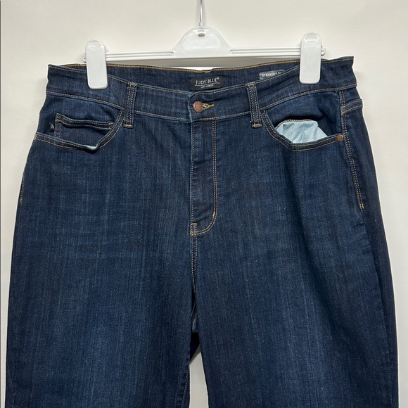 Judy Blue Women's Straight Leg Jeans - Deep Indigo size 18w - Picture 4 of 7